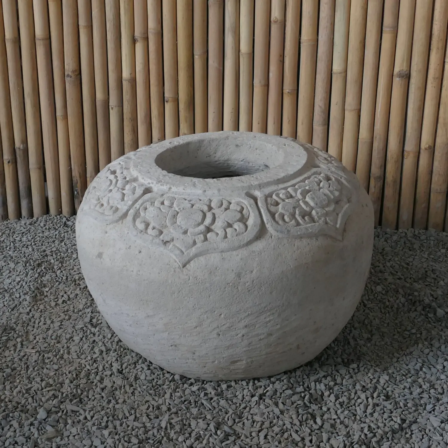  Product image 11 of the product “Balinese style flat round pot, with carving - 70cm Dia., 45 cm Height, Taro sand ”